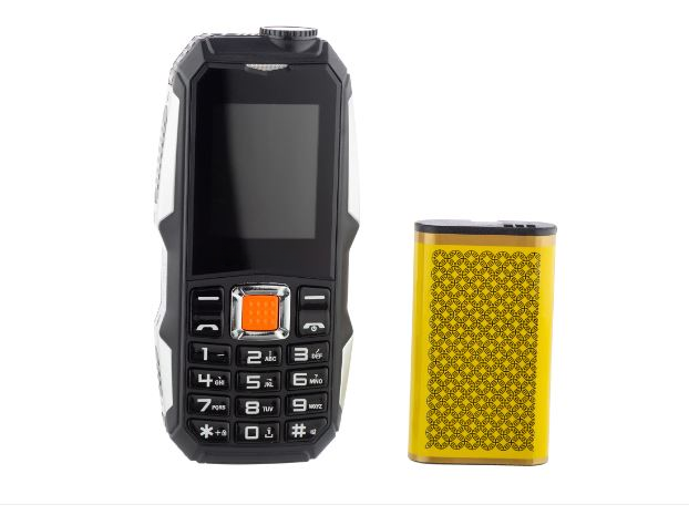 1+1 GRATIS: Telefon militar (model 2024), Dual SIM, Baterie 2800 mAh